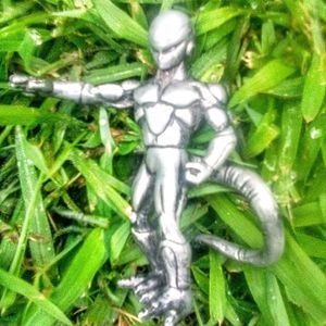 DRAGON BALL Z FRIEZA SILVER CHARACTER FIGURE